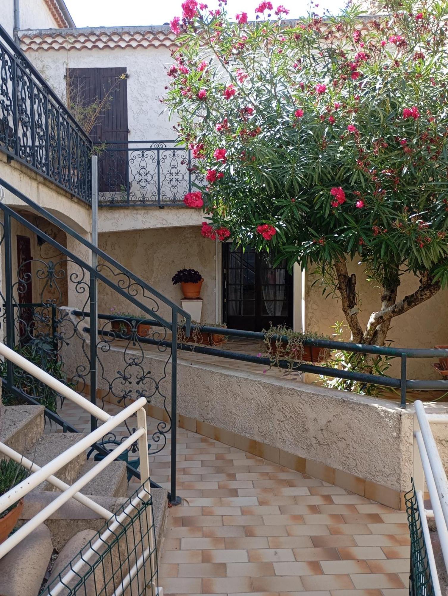 "Les Tournesols" Villa แซ็ง-มาร์แต็ง-ดิอาร์เดช ภายนอก รูปภาพ
